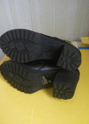 Ботинки кожаные черные на небольшом каблуке yours2 фото