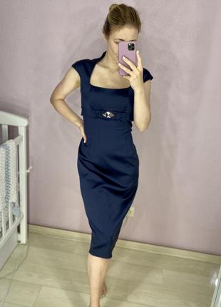 Вечірнє плаття атласне