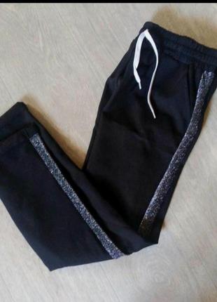 Штани спортивні,срібний лампас