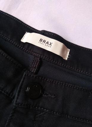 Жіночі брюки brax. штани приталений рівні brax mery10 фото