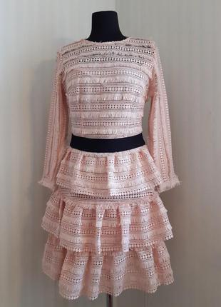 Комбіноване нюдовое сукня з мережива з рюшами, воланами missu3 фото