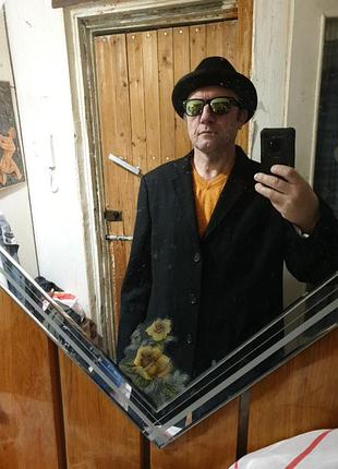 Шикарне чорне пальто для солідного чоловіка dressmann