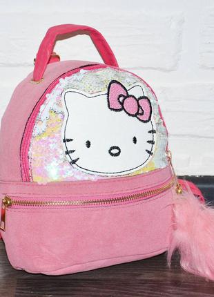 Розовый детский рюкзак для девочки хеллоу китти (hello kitty), замшевый дошкольный рюкзак с пайетками, помпон4 фото