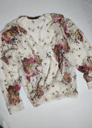 Шифоновая блузка zara в цветочный принт с имитацией запаха1 фото