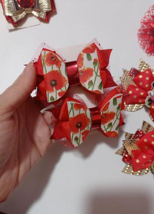 Бантики з маками