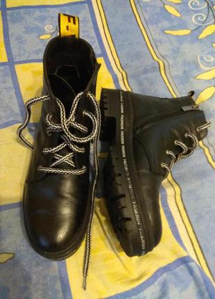 Шкіряні черевики off-white