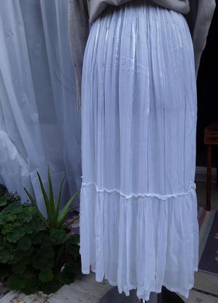 Белая струящаяся юбка.3 фото