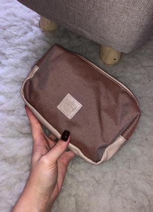 Косметичка вместительная на молнии first тканевая