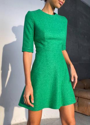 С коротким рукавом