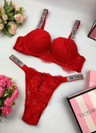 Комплект victoria’s secret трусы + лифчик кружевной красный