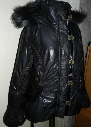 Новая деми куртка mijiabe с утеплителем, отстёгивающимся капюшоном, поясом2 фото