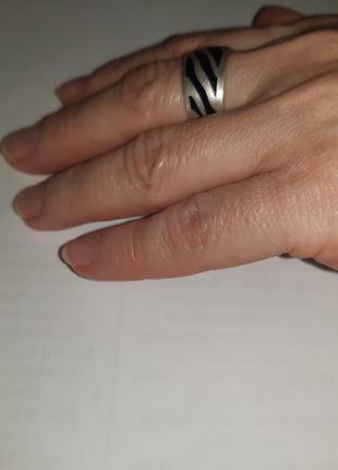 Серебряное кольцо с чернением перстень каблучка обручка2 фото