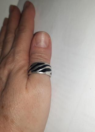 Серебряное кольцо с чернением перстень каблучка обручка4 фото