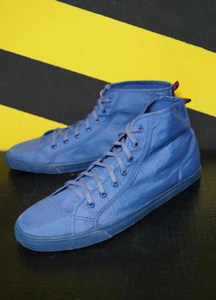 Высокие нейлоновые кеды