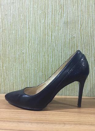 Туфлі човники шкіра