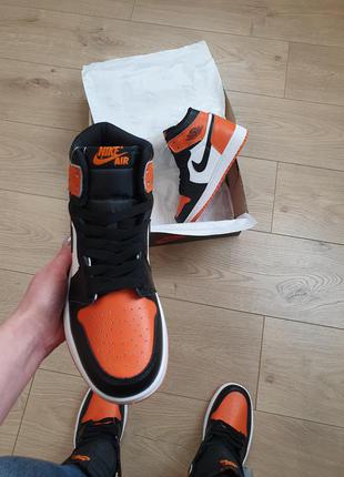 Високі шкіряні кросівки жіночі кольорові nike air jordan 1 retro найк аїр джордан 13 фото