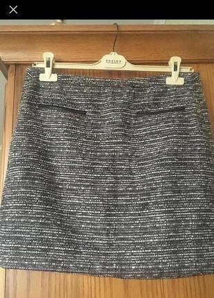Стильна жіноча юбка