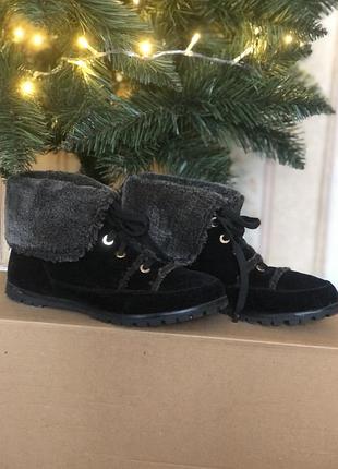 Зимние замшевые ботинки