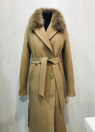 Пальто жіноче зимове хутро