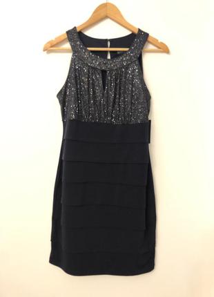 Вечірня сукня