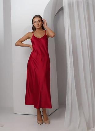 Удлиненное платье комбинация длины миди из красивой шелковой ткани