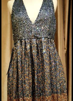 Платье с декоративной отделкой пайетками и объёмной юбкой6 фото