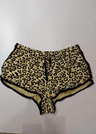 Фірмові трикотажні шорти для будинку