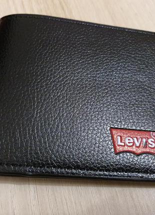 Чоловічий подарунковий набір levi's: двосторонній шкіряний ремінь і портмоне (5020)3 фото