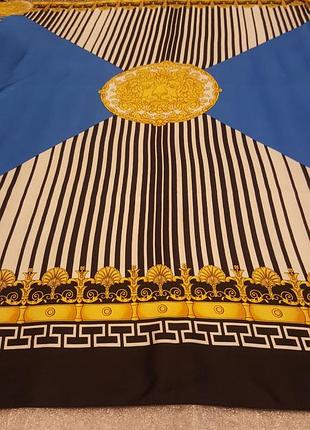 Красивый шелковый платок,италия.