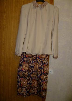 Комплект - блузка и юбка карандаш