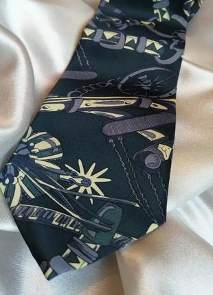 Красивищуй краватку