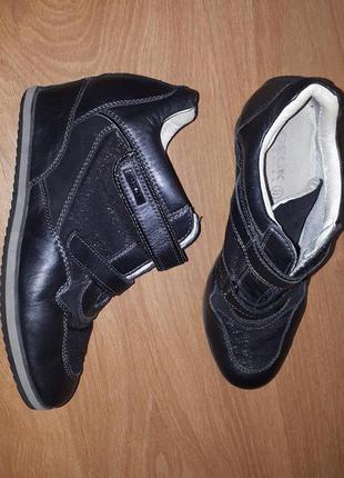 Снікерси шкіряні geox