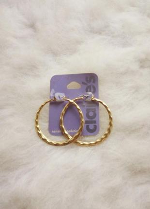 Золотые круглые большие средние сережки бижутерия кольца обьемные гипоалергенные1 фото