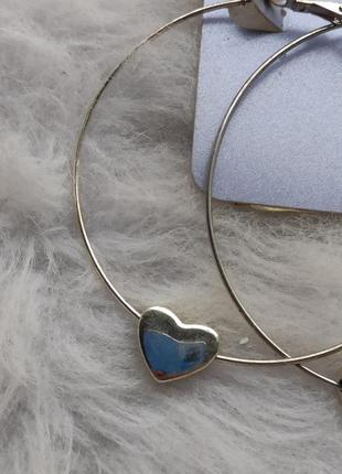 Серебряные большие круглые серьги кольца с сердечками тонкие бижутерия с подвесками3 фото
