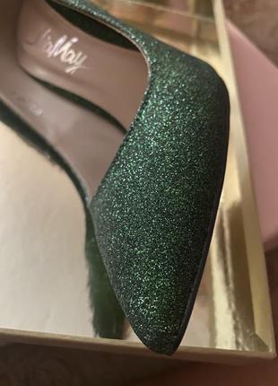 Чудові шкіряні туфельки зелений гліттер4 фото
