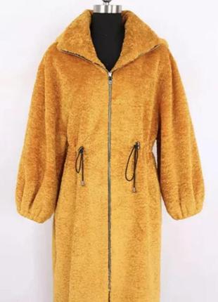Шуба пальто з хутра еко овчини з капюшоном довге, жовте, приталене з поясом2 фото