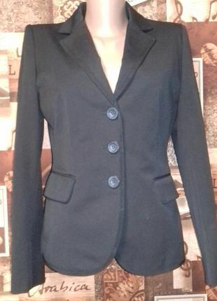 Жакет salvatore ferragamo,p.38