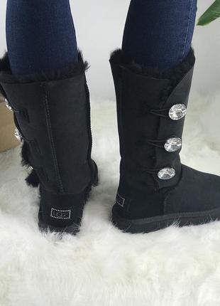 Уггі з трьома гудзиками сваровскі ugg bailey button triplet bling black | уггі жіночі високі4 фото