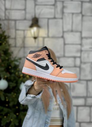 Кросівки nike air jordan 1 mid pink quartz