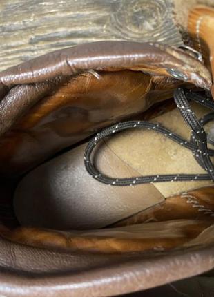 Ботинки кожаные очень крепкие, вибрамы