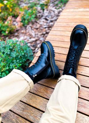 Жіночі черевики dr. martens jadon black термо знижка sale | жіночі черевики чорні знижка9 фото