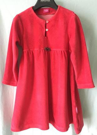 Красное плюшевое платье