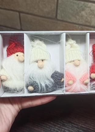 Набор игрушок на елку дед мороз 4 штуки1 фото