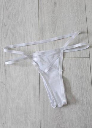 Білі трусики з ремінцями
