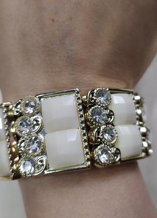 Браслет пластик