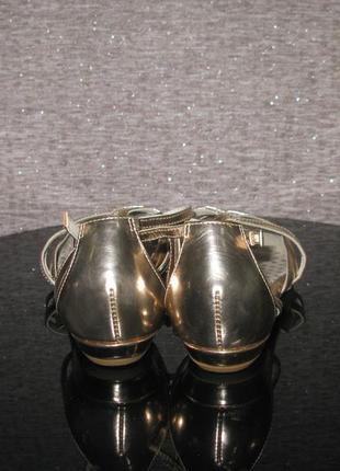 Золотые (золотистые) блестящие кожаные брендовые туфли boden р. 367 фото