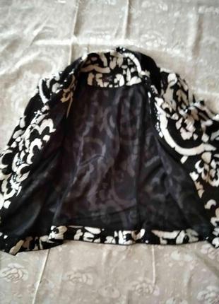 Женский пиджак с прозрачными паетками.3 фото