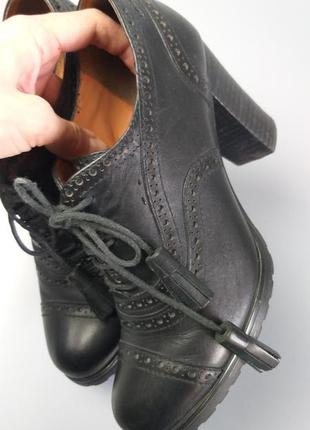 Кожаные ботинки geox на устойчивом каблуке размер 382 фото