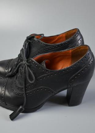 Кожаные ботинки geox на устойчивом каблуке размер 386 фото