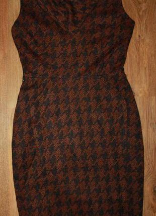Теплое платье миди коричневое с черным принт гусиная лапка next 38р.